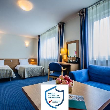 Hotel Wilanow Warszawa By Desilva מראה חיצוני תמונה