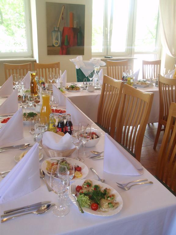 Hotel Wilanow Warszawa By Desilva מראה חיצוני תמונה