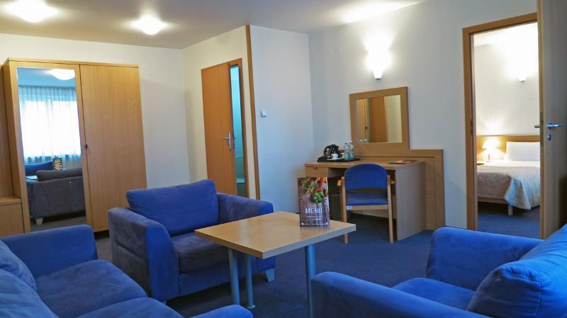 Hotel Wilanow Warszawa By Desilva מראה חיצוני תמונה