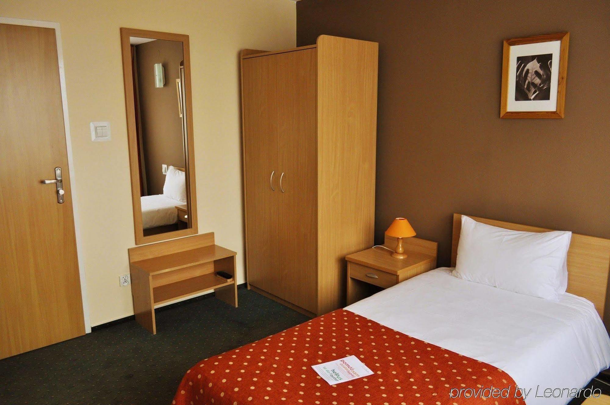 Hotel Wilanow Warszawa By Desilva מראה חיצוני תמונה
