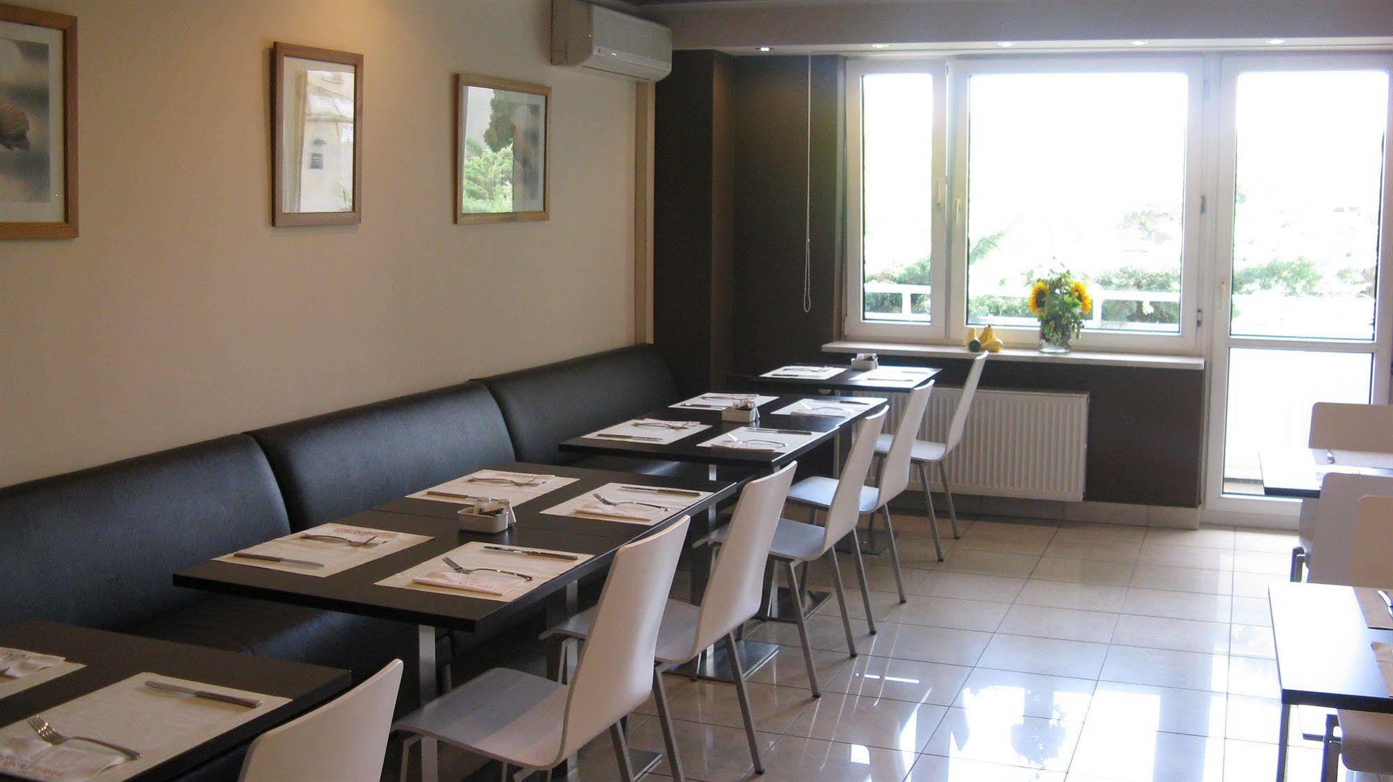 Hotel Wilanow Warszawa By Desilva מראה חיצוני תמונה