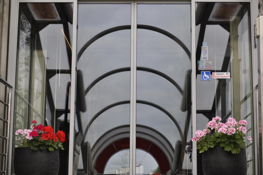Hotel Wilanow Warszawa By Desilva מראה חיצוני תמונה