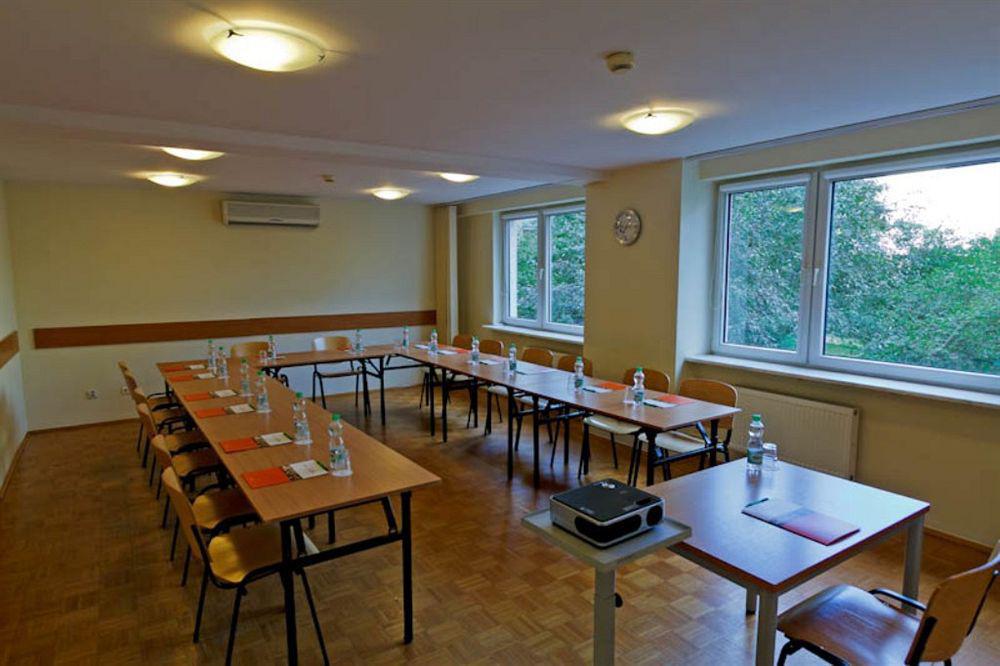 Hotel Wilanow Warszawa By Desilva עסק תמונה